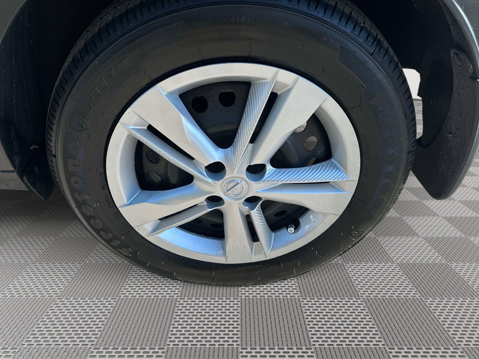 Used 2025 Nissan Kicks Play S image 33