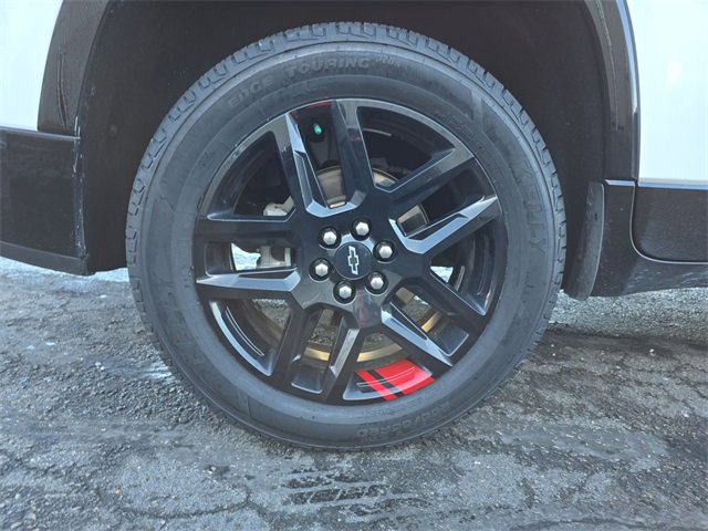 Used 2023 Chevrolet Traverse Premier w/ Redline Edition image 19