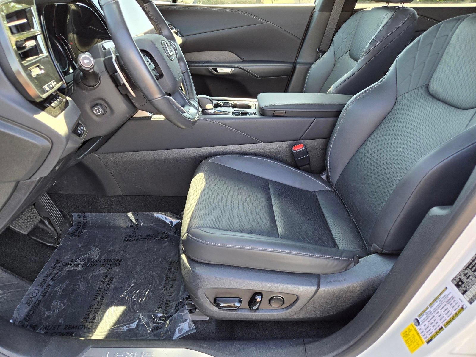 Used 2024 Lexus RX 350 Premium w/ Convenience Package FWD image 15