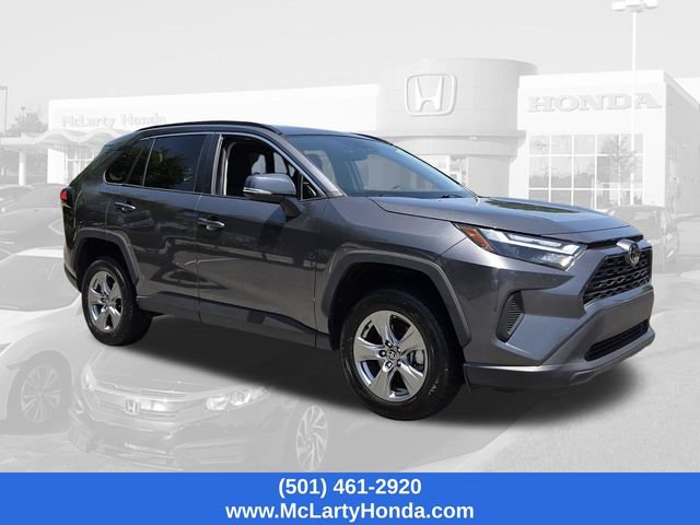 Used 2025 Toyota RAV4 XLE FWD image 7