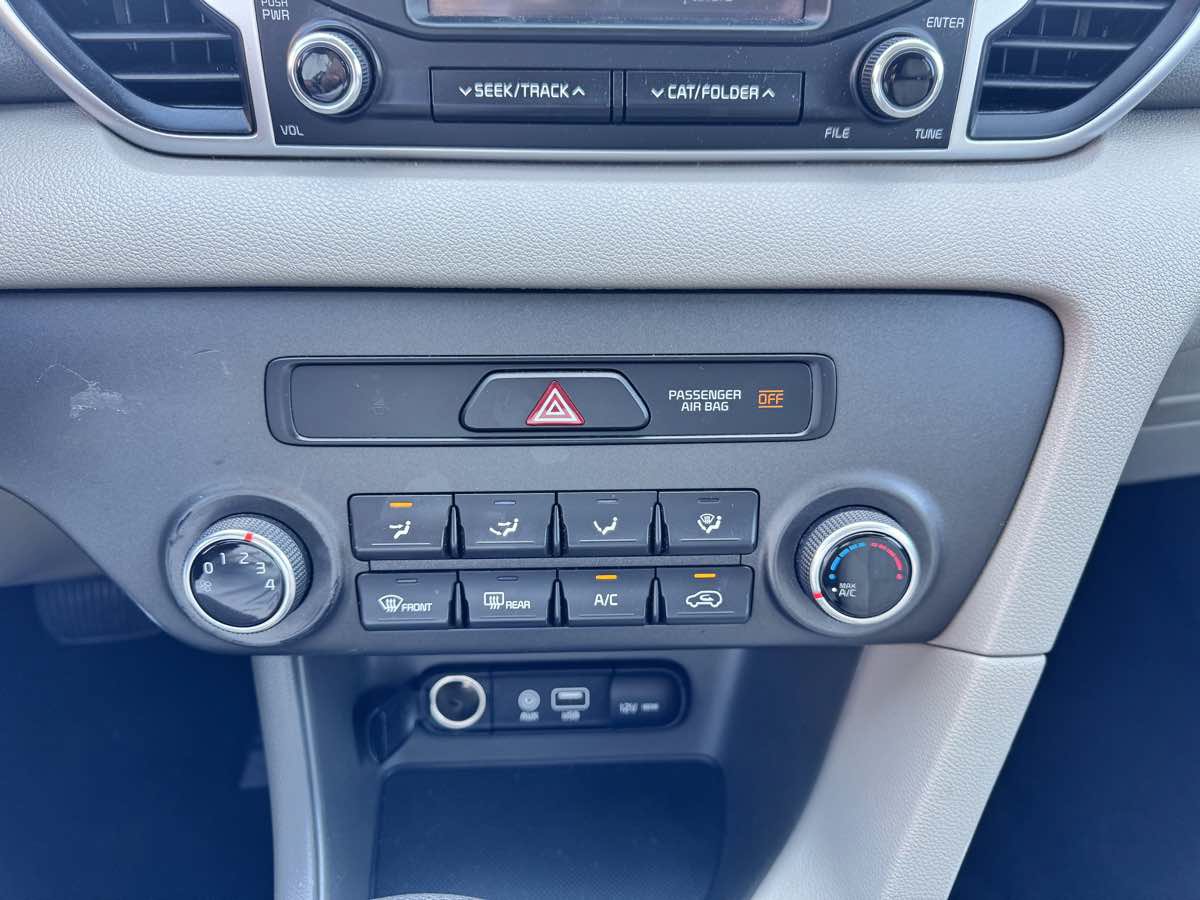 Used 2019 Kia Sportage LX FWD image 43