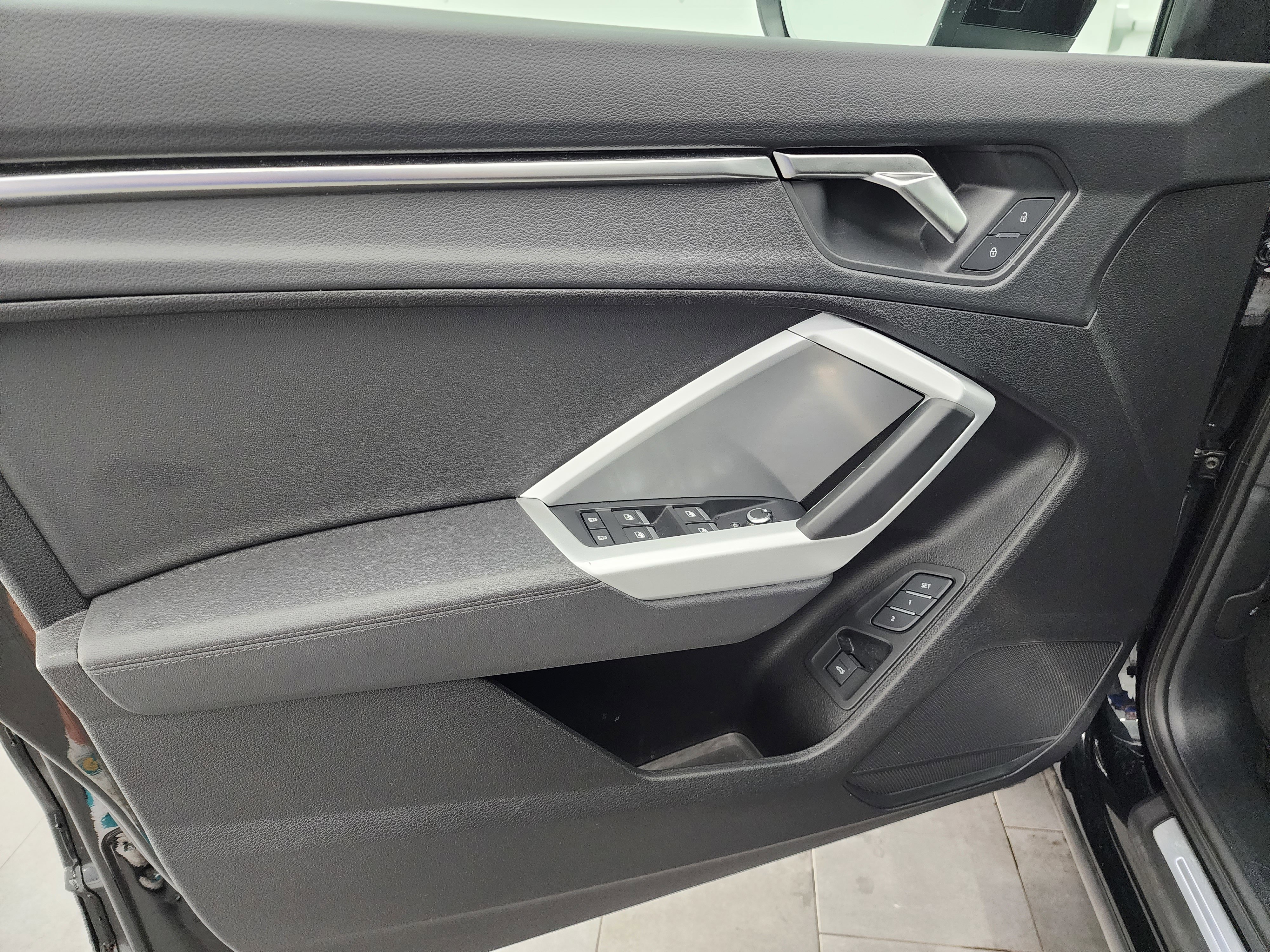 Used 2024 Audi Q3 2.0T Premium image 38