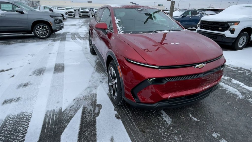 New 2026 Chevrolet Equinox EV LT image 4