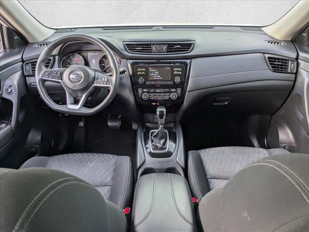 Used 2017 Nissan Rogue SV image 16