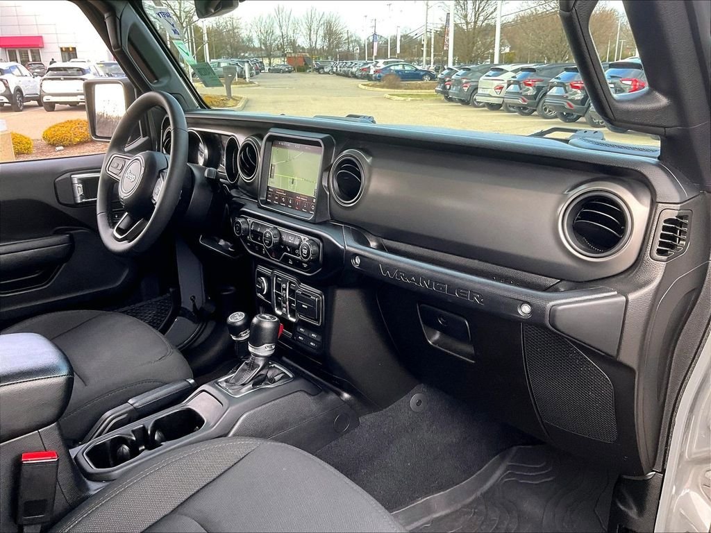 Used 2023 Jeep Wrangler Unlimited w/ Cold Weather Group AWD/4WD image 14