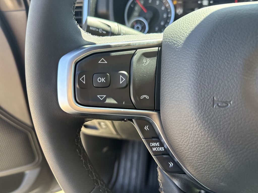 New 2026 RAM 1500 4x4 Crew Cab image 17