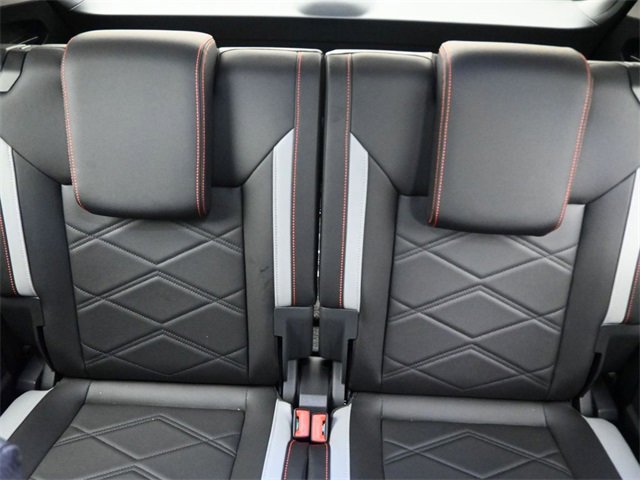 New 2025 Volkswagen Atlas Peak Edition SE image 16