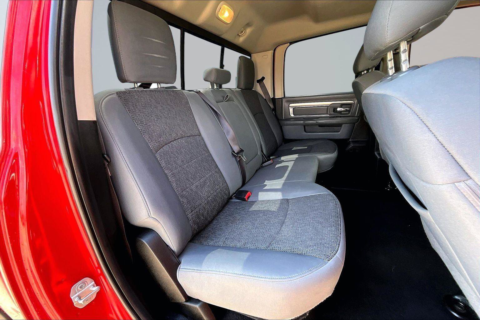 Used 2019 RAM 1500 Classic Warlock AWD/4WD image 28