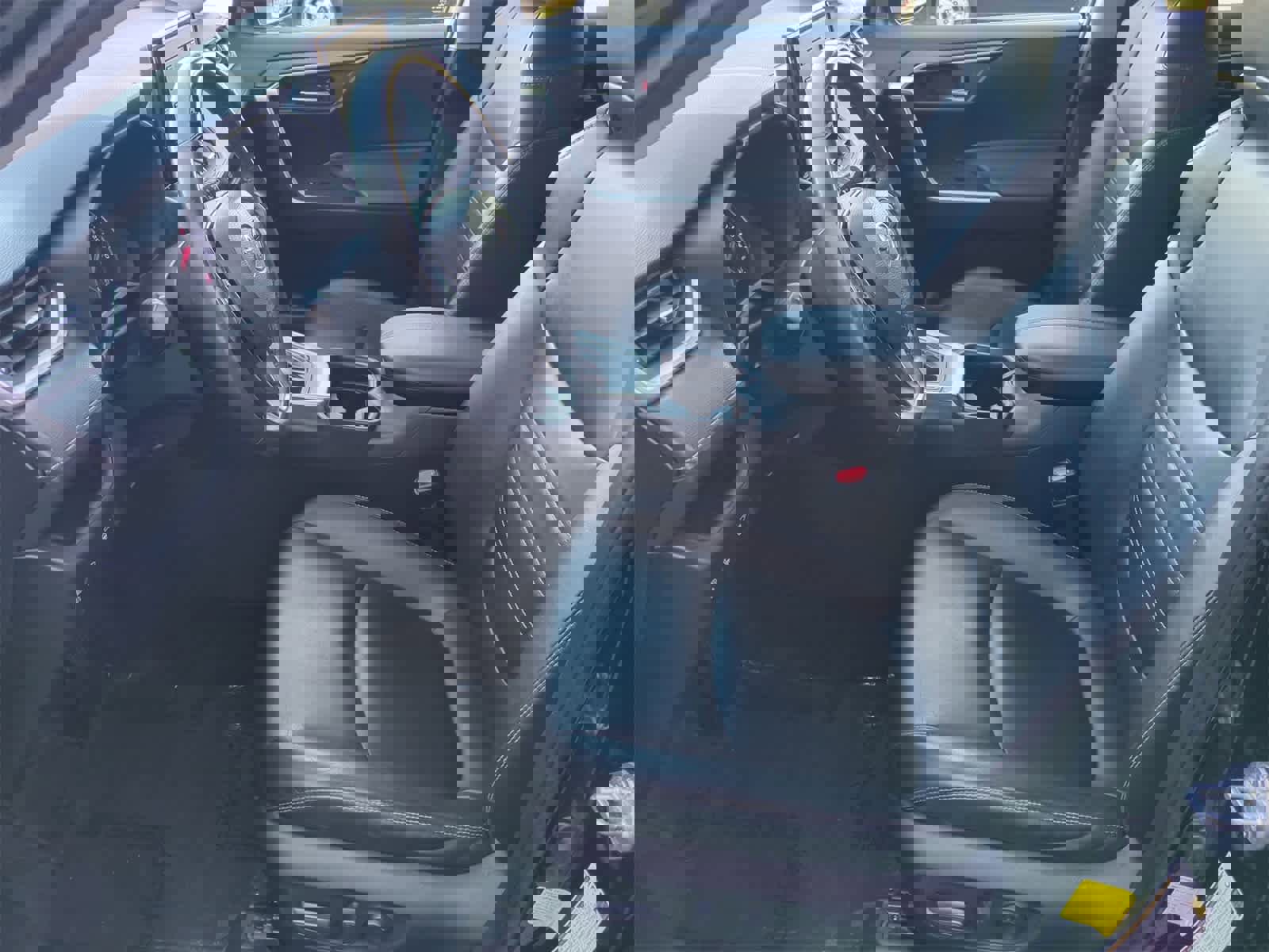 Used 2019 Toyota RAV4 XLE Premium image 16