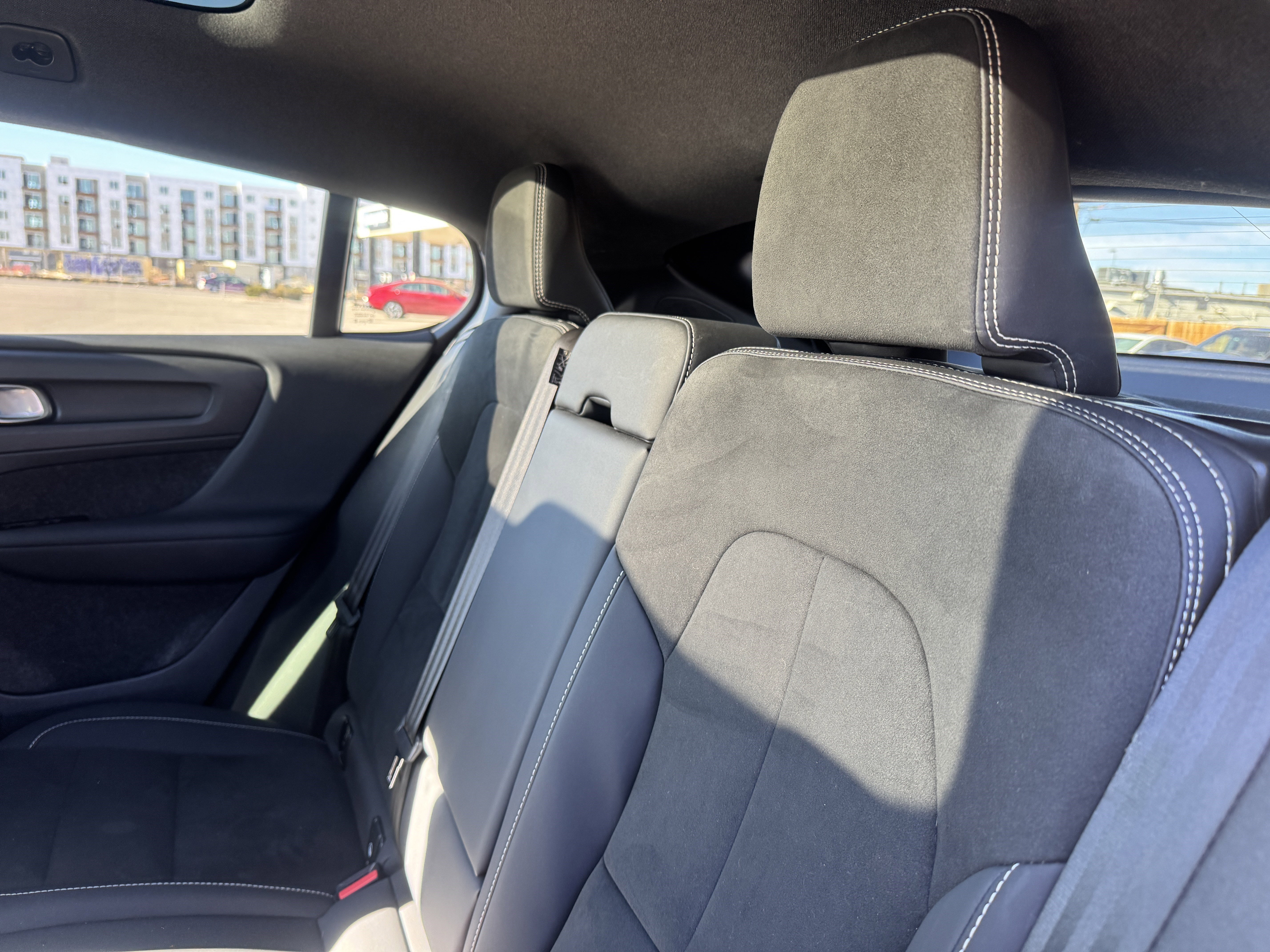 Used 2023 Volvo C40 P8 Recharge Ultimate image 16