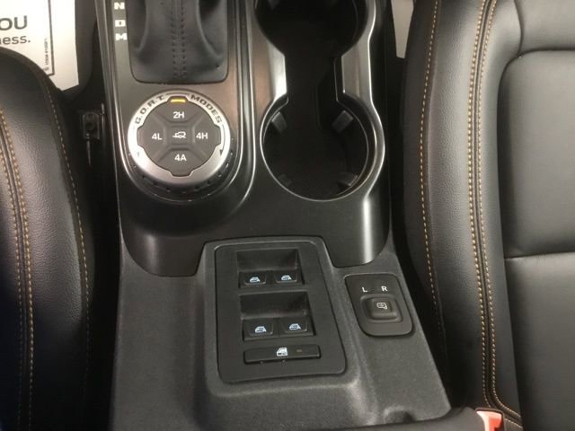 Used 2023 Ford Bronco Badlands w/ Sasquatch Package image 35