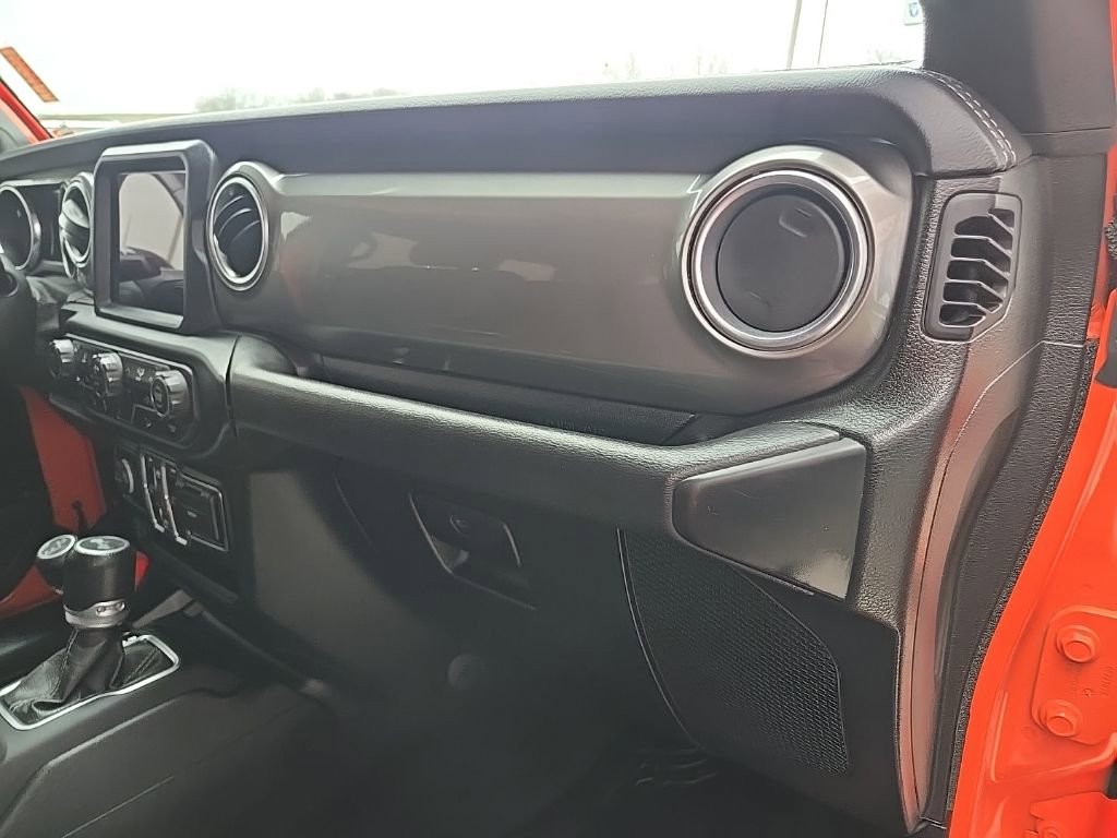 Used 2020 Jeep Wrangler Unlimited Sahara w/ Uconnect 4C Nav & Sound Group image 79