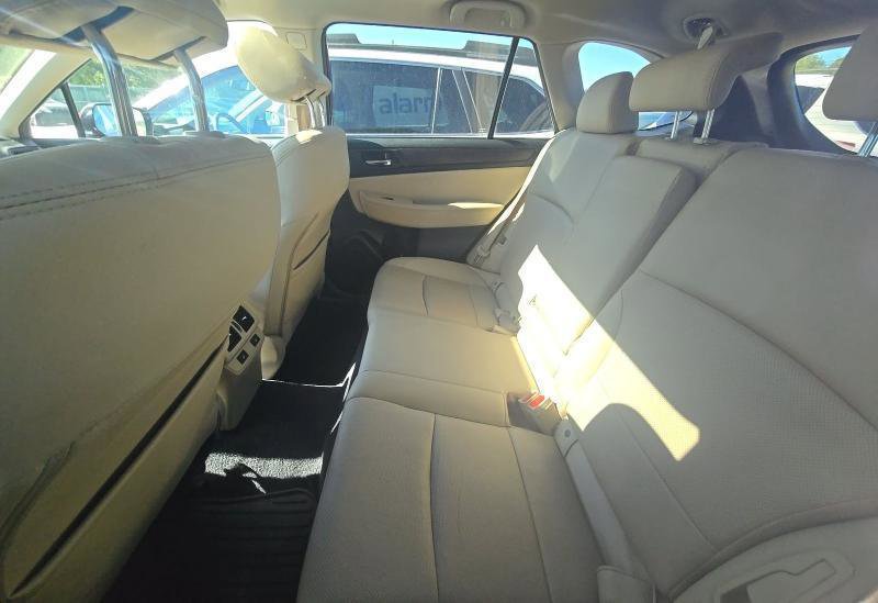 Used 2018 Subaru Outback 2.5i AWD/4WD image 10