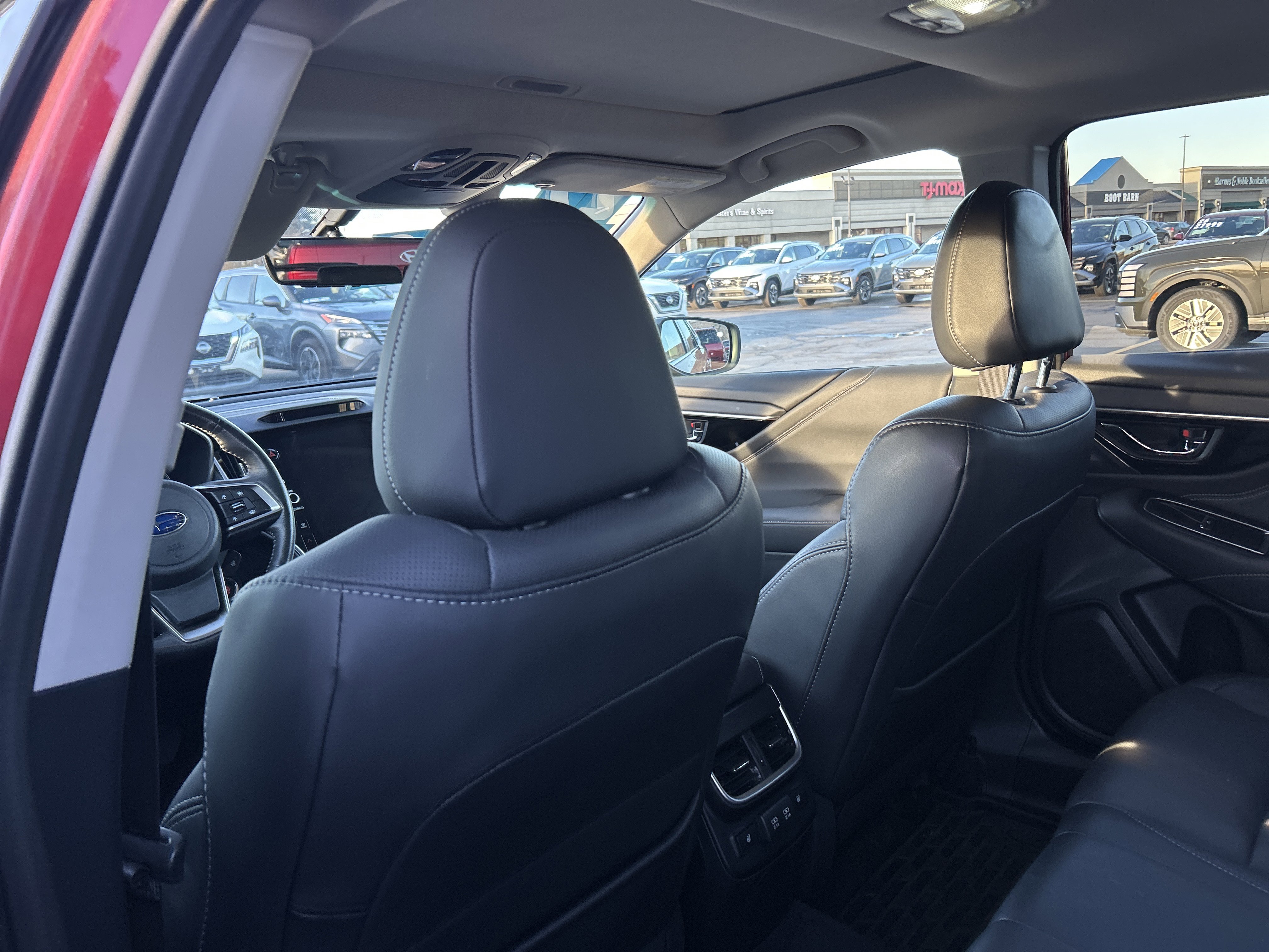 Used 2022 Subaru Outback Limited image 16