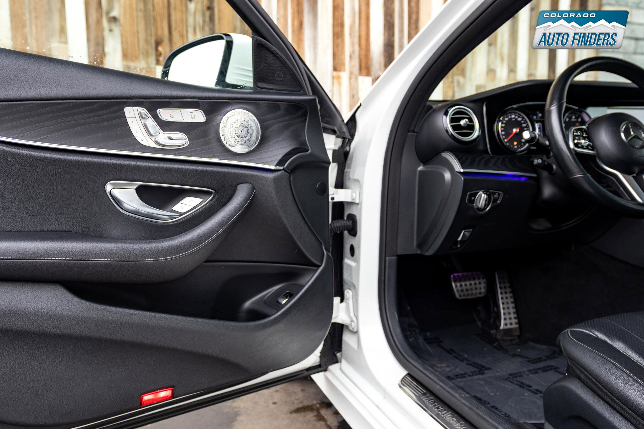 Used 2019 Mercedes-Benz E 300 4MATIC w/ Premium 1 Package image 9