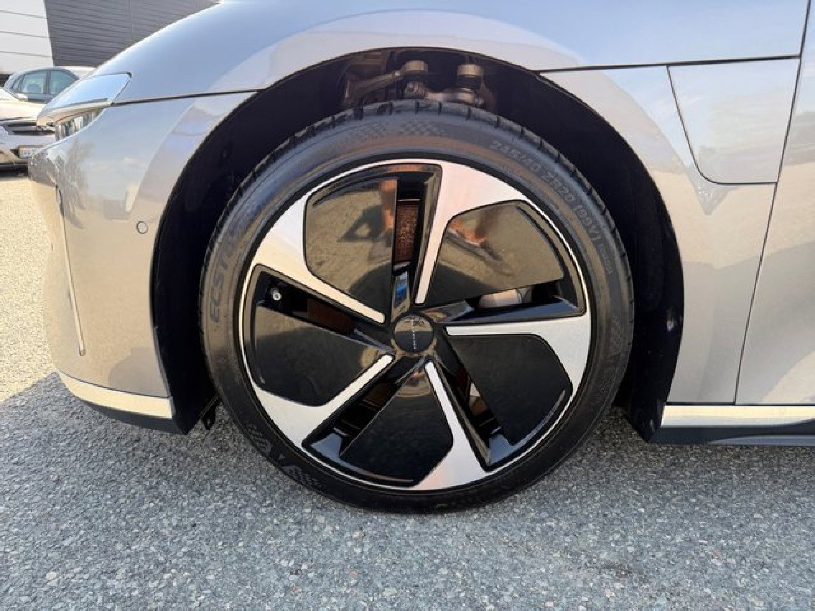 Used 2023 Lucid Air Grand Touring image 10