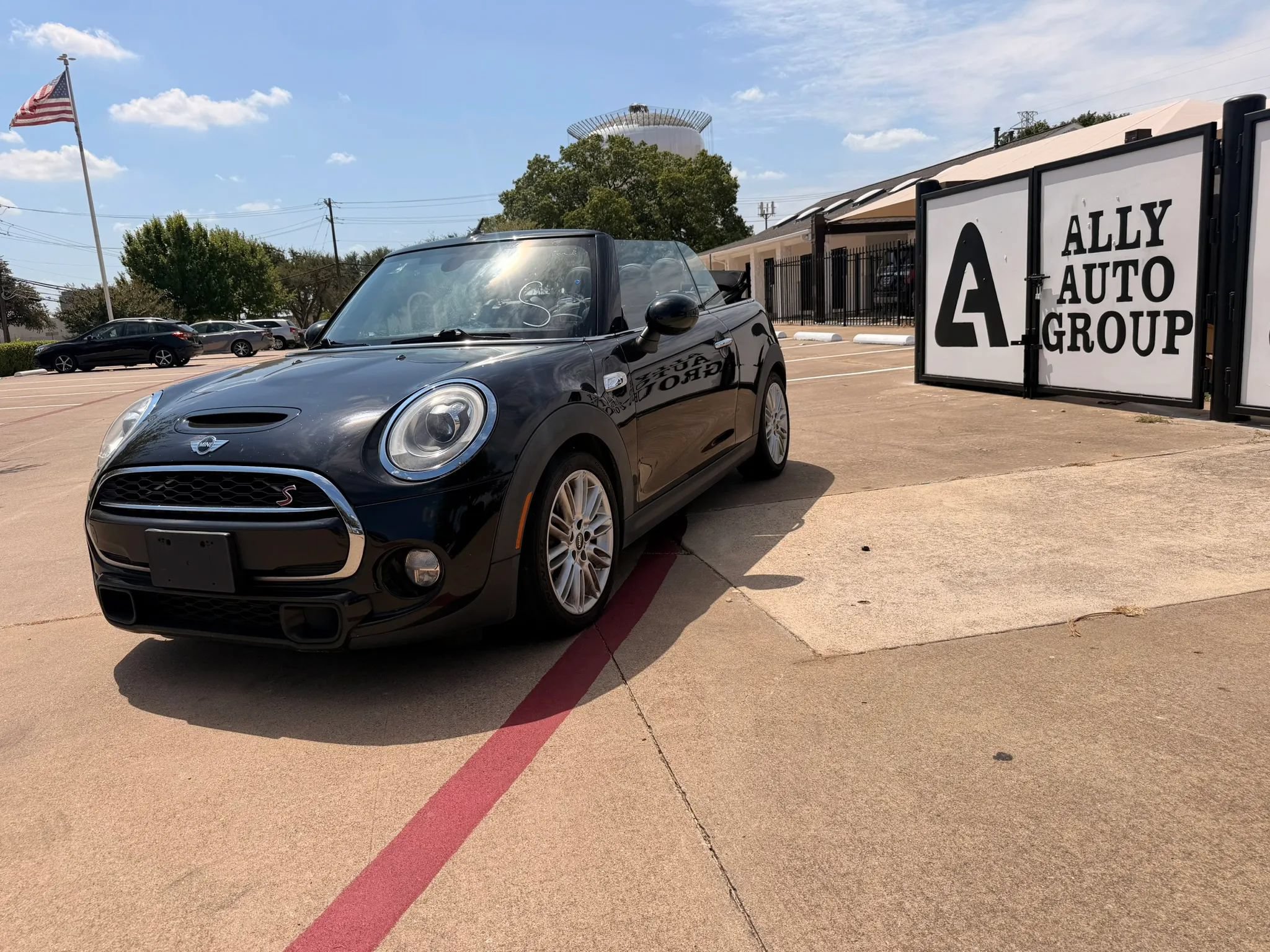Used 2017 MINI Cooper S FWD image 1