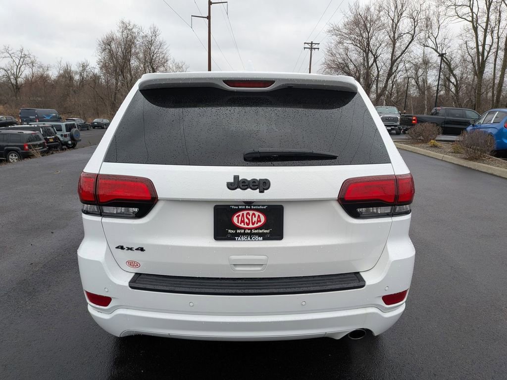 Used 2022 Jeep Grand Cherokee Laredo X image 5