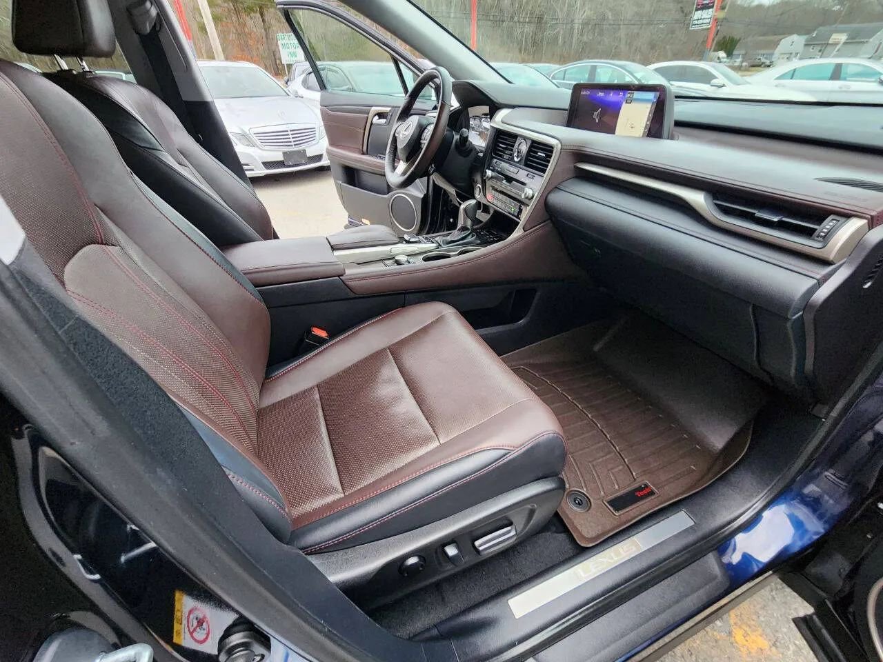 Used 2017 Lexus RX 350 RX 350 Sport Utility 4D w/ Premium Package image 16