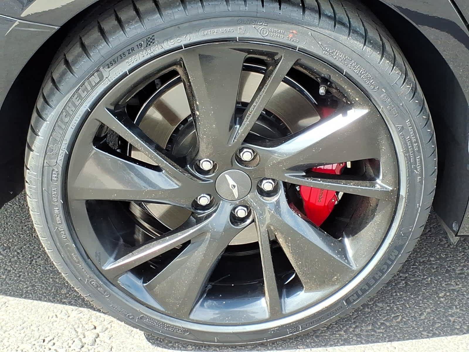 Used 2023 Genesis G70 3.3T w/ Sport Prestige Package RWD image 10