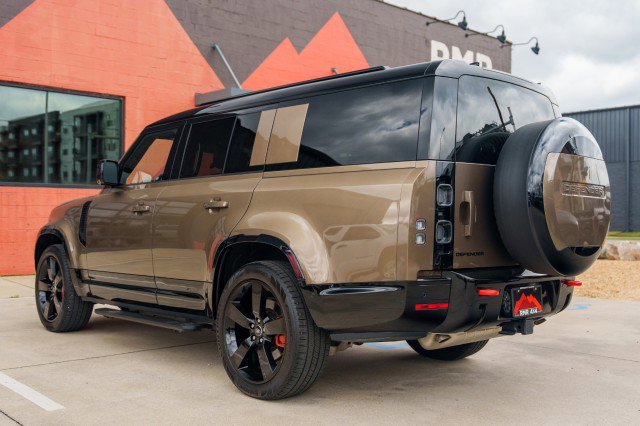 Used 2025 Land Rover Defender 130 X image 7
