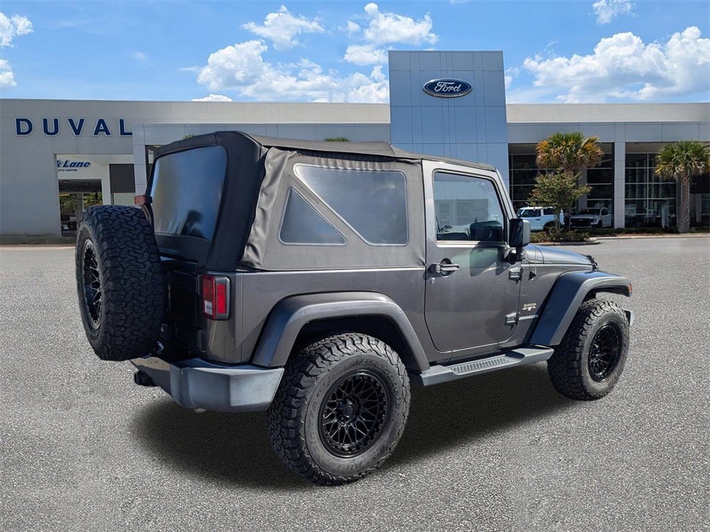 Used 2016 Jeep Wrangler Sahara w/ Connectivity Group image 4