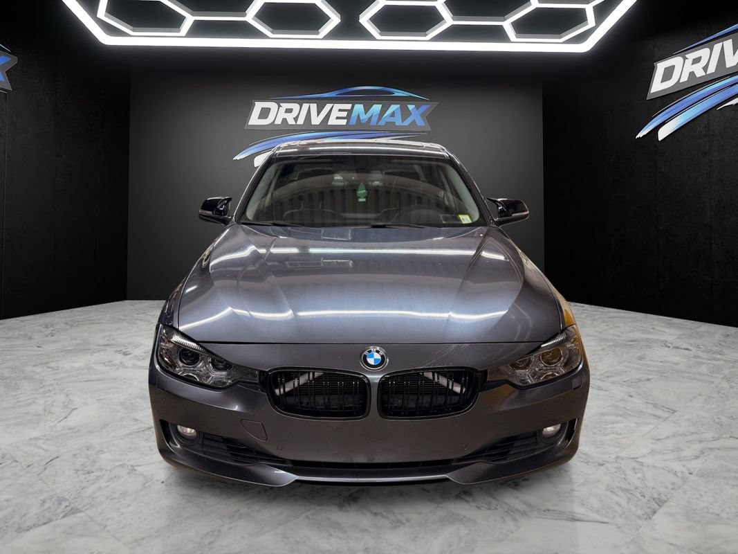 Used 2014 BMW 328i xDrive Sedan AWD/4WD image 2