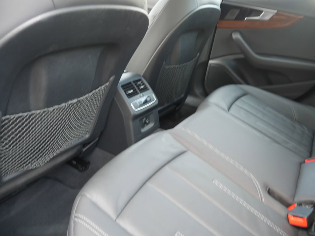 Used 2023 Audi A4 2.0T Premium w/ Convenience Package image 24