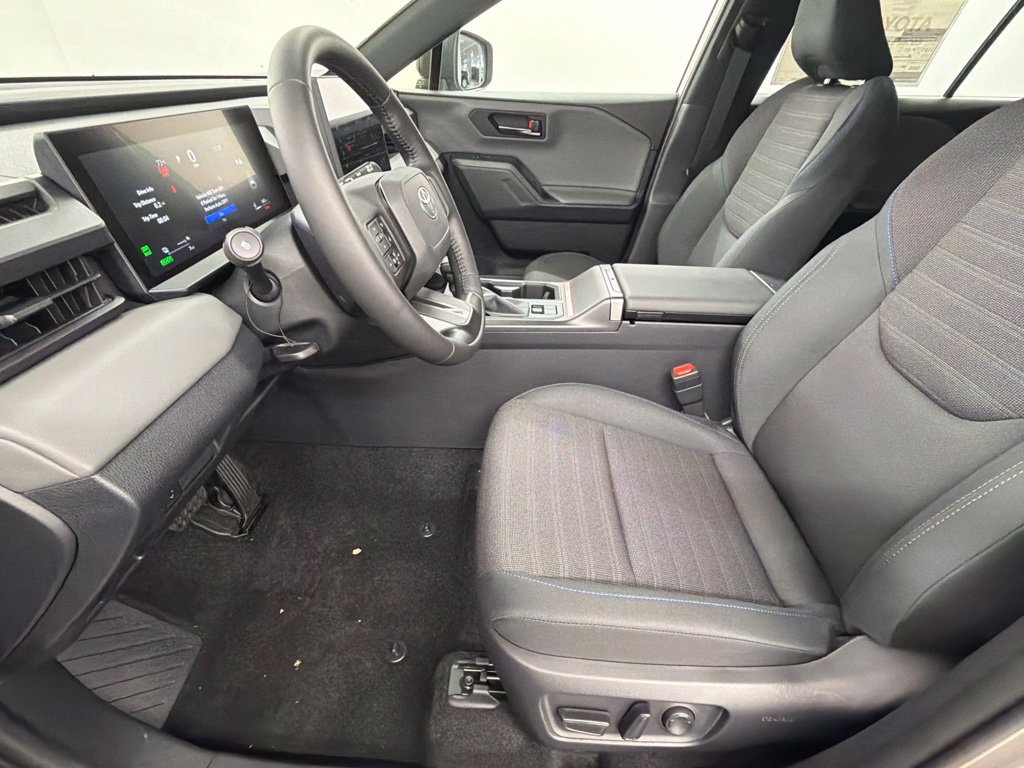 New 2026 Toyota RAV4 SE w/ Weather Package AWD/4WD image 18