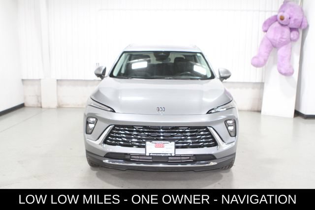 Used 2024 Buick Envision Preferred AWD/4WD image 2