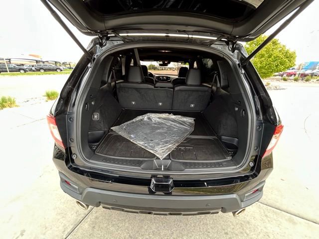 Used 2024 Honda Passport Black Edition image 29