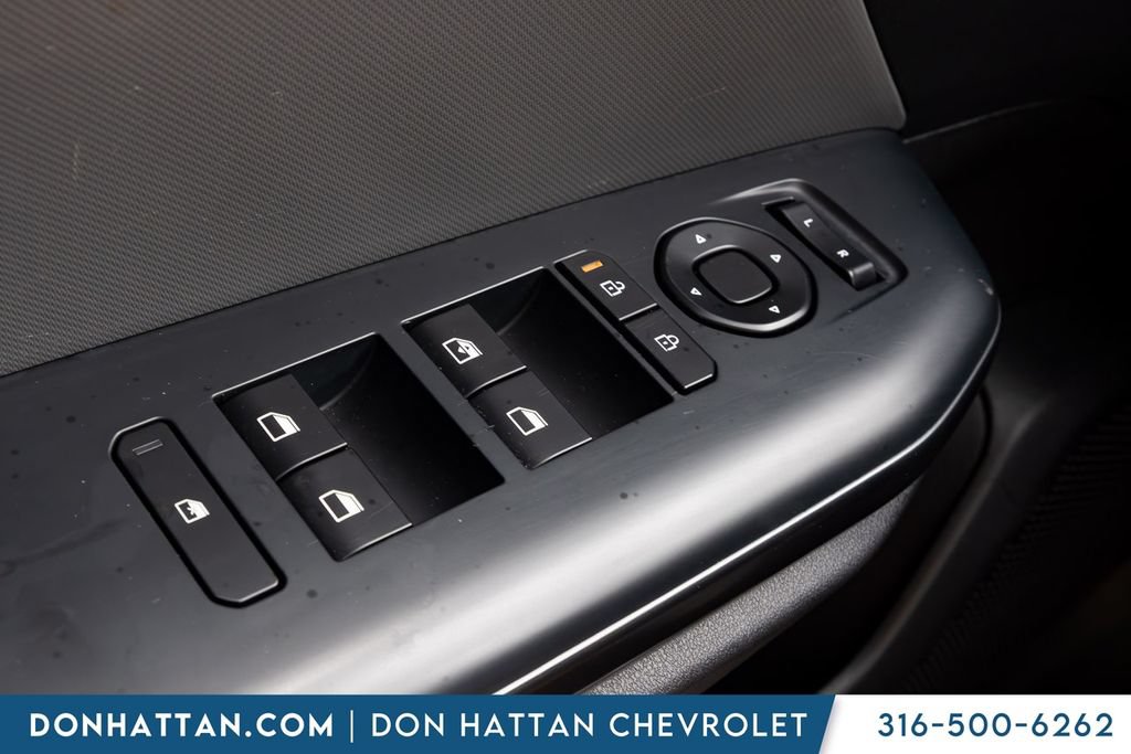 Used 2025 Kia K4 FWD image 12