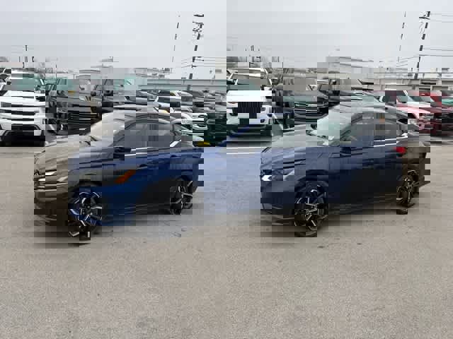 Used 2024 Nissan Altima 2.5 SR image 17