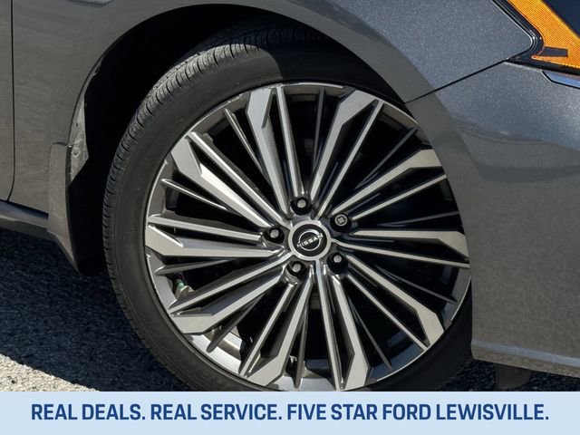 Used 2024 Nissan Altima 2.5 SL FWD image 32