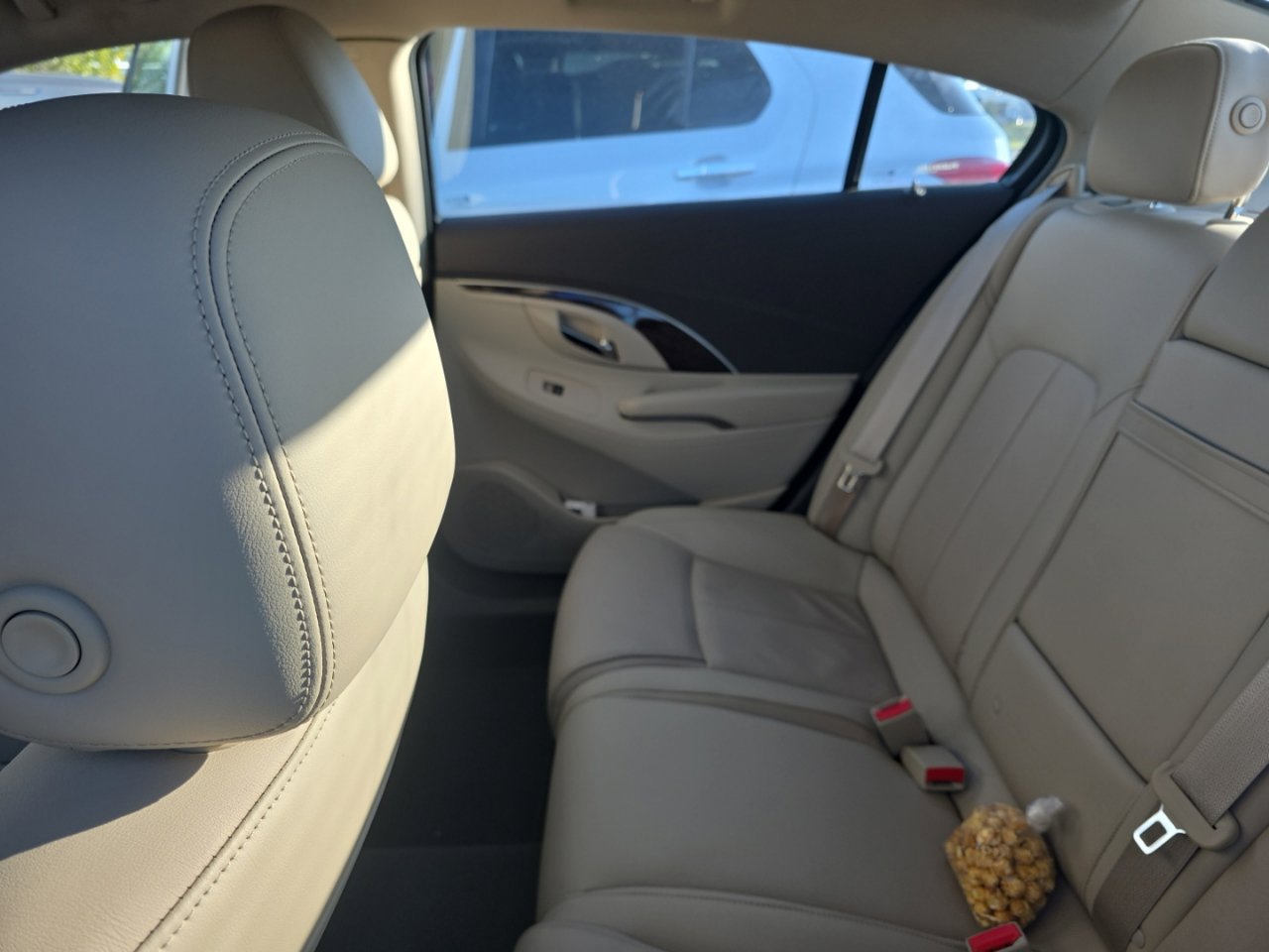 Used 2015 Buick LaCrosse Leather FWD image 4