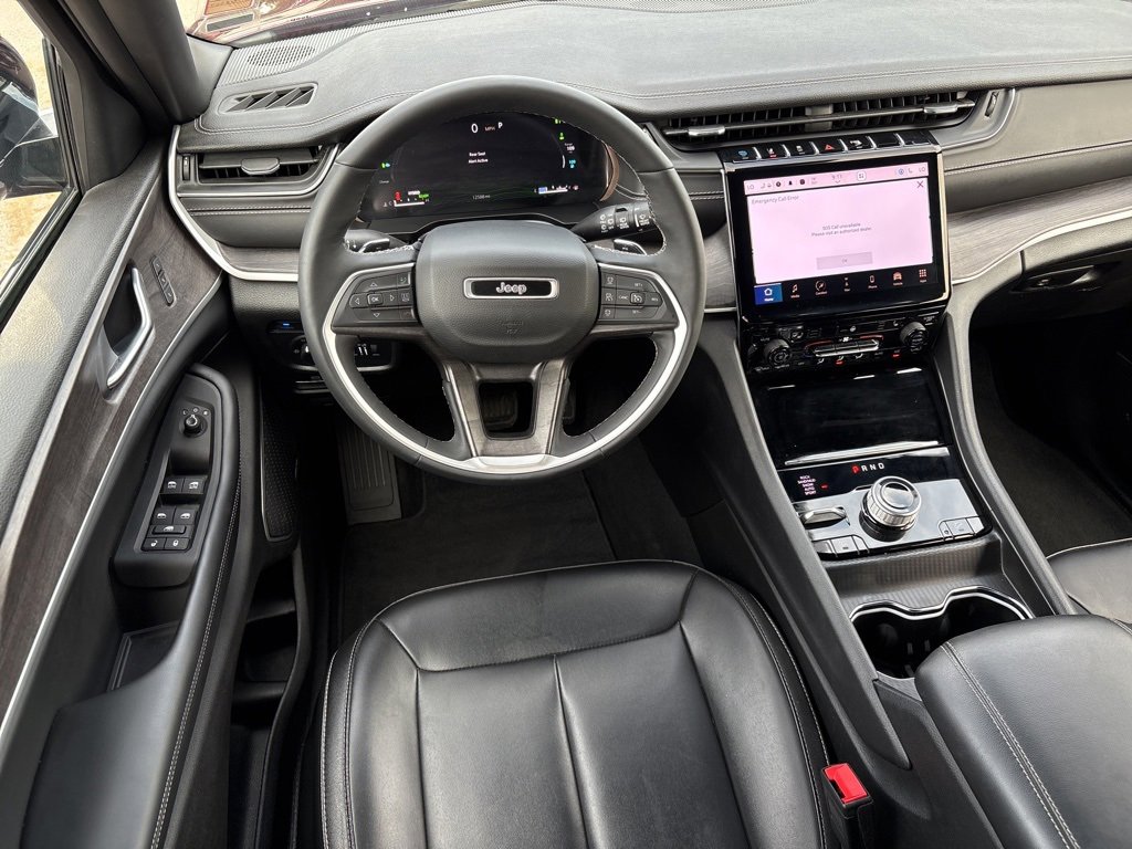 Used 2024 Jeep Grand Cherokee Limited 4xe image 9