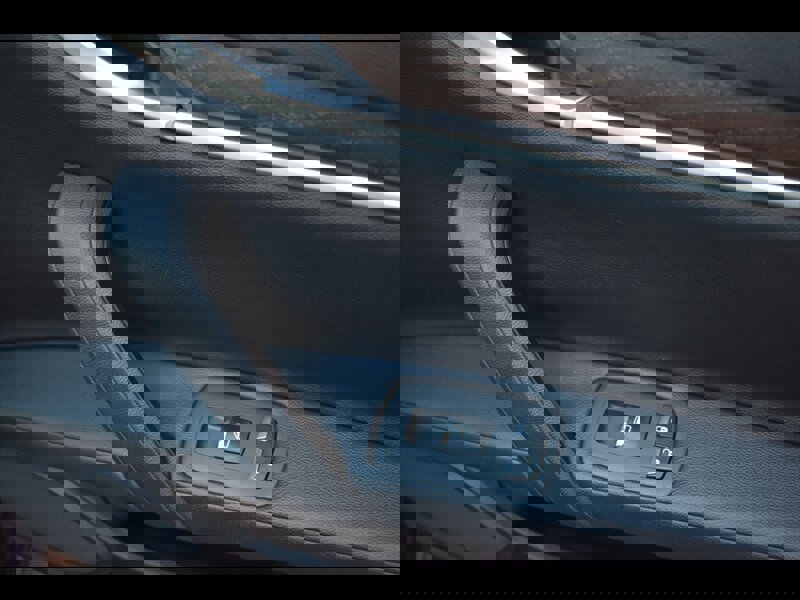 Used 2015 Maserati Ghibli image 36