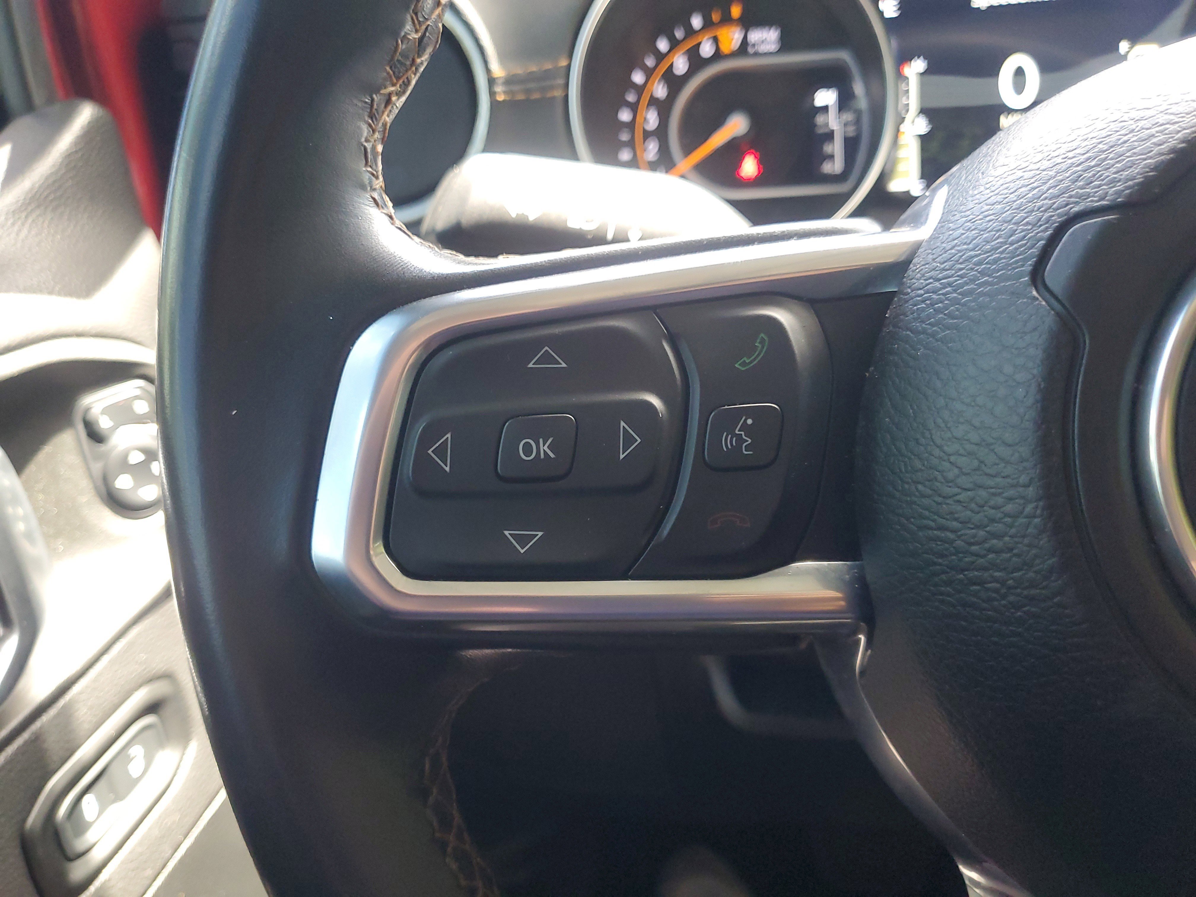 Used 2021 Jeep Gladiator Overland AWD/4WD image 18