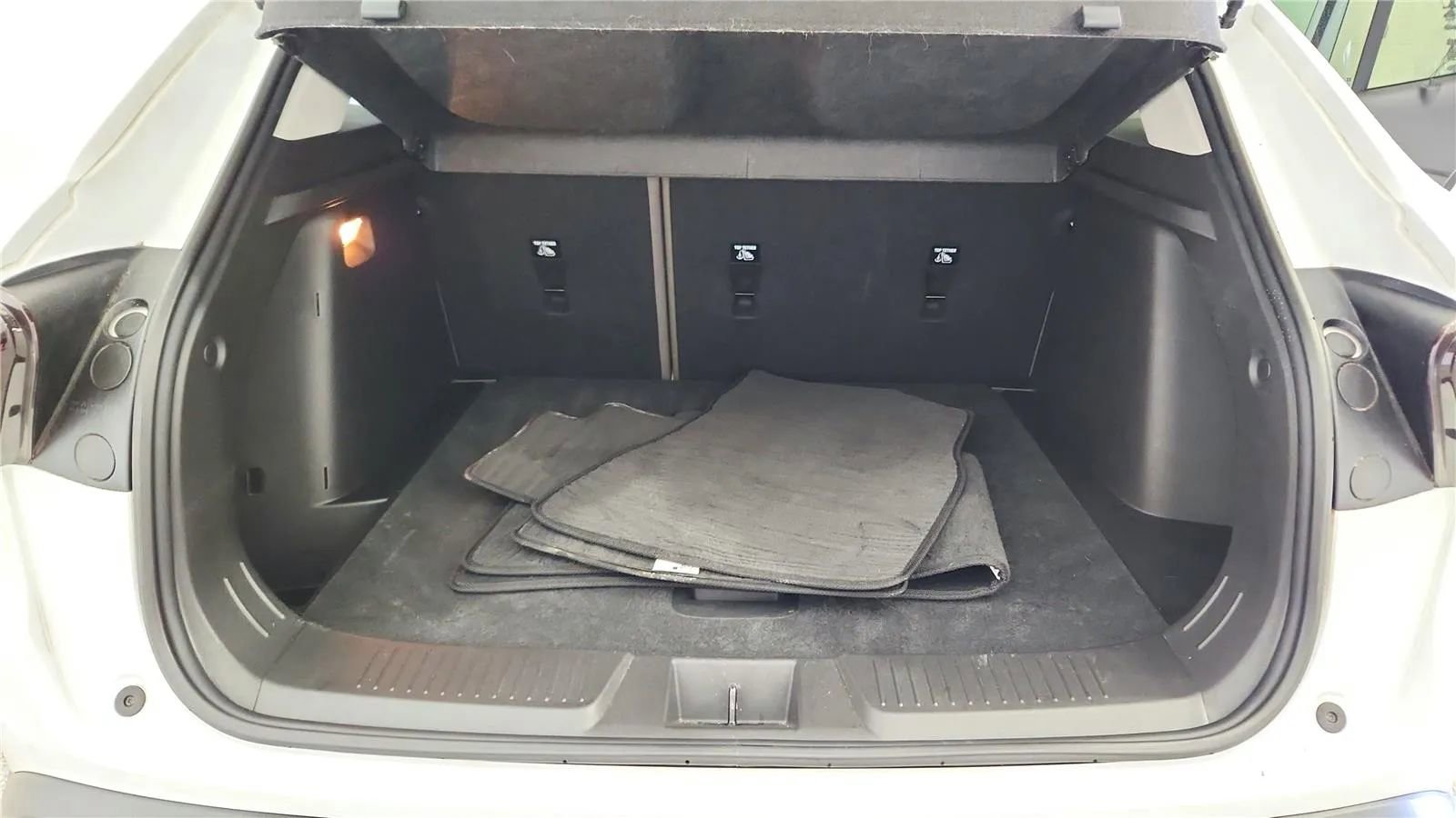 Used 2025 Chevrolet Trax ACTIV w/ Driver Confidence Package image 19