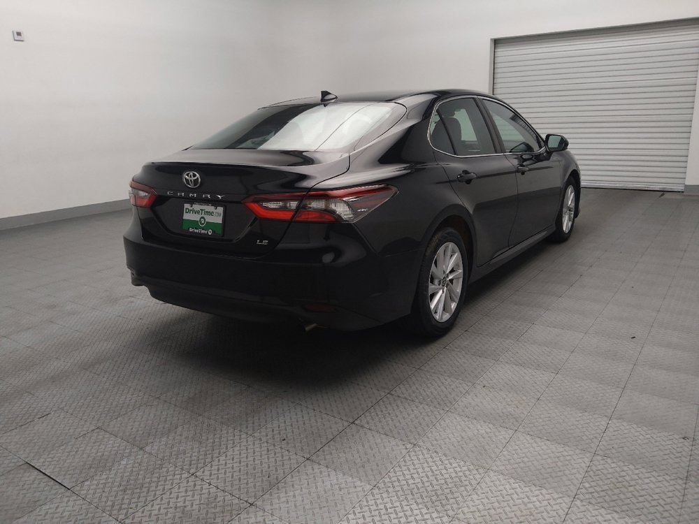 Used 2022 Toyota Camry LE FWD image 9