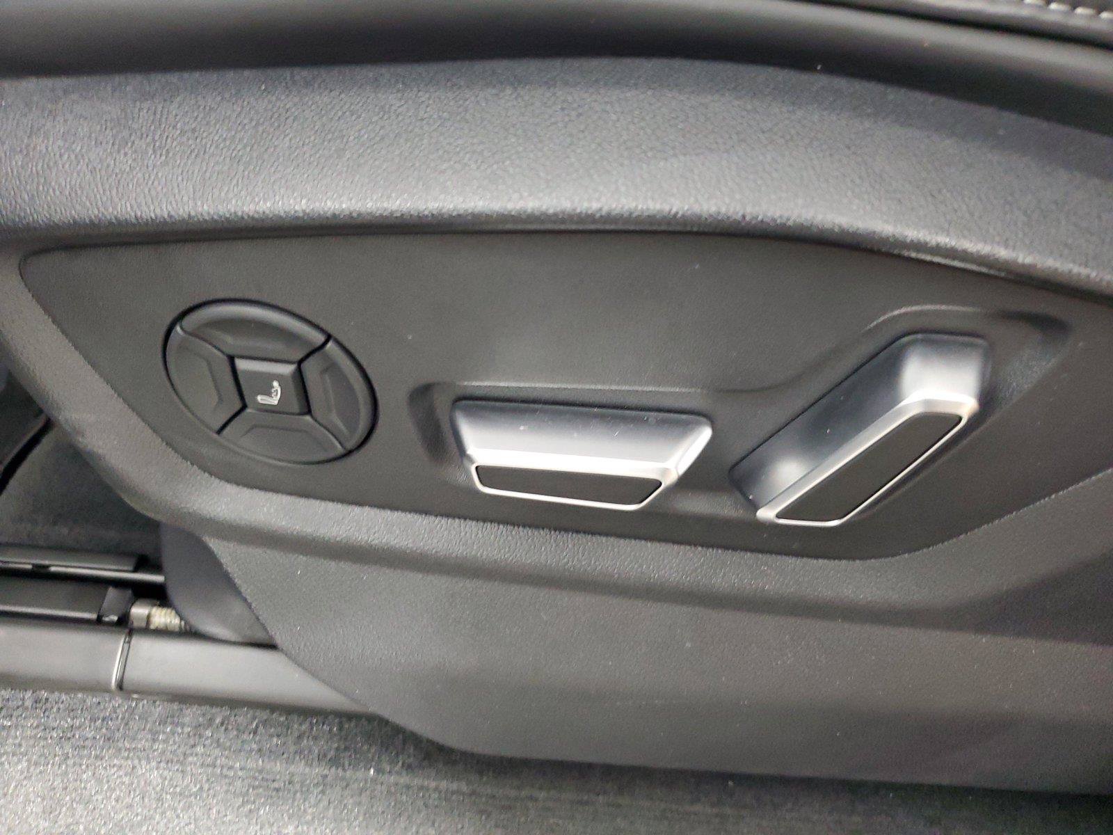 Used 2026 Audi SQ8 Prestige AWD/4WD image 20