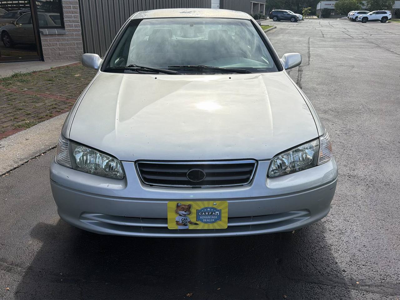 Used 2000 Toyota Camry CE FWD image 8