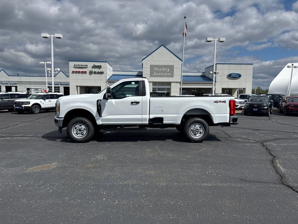 New 2026 Ford F250 XL image 2
