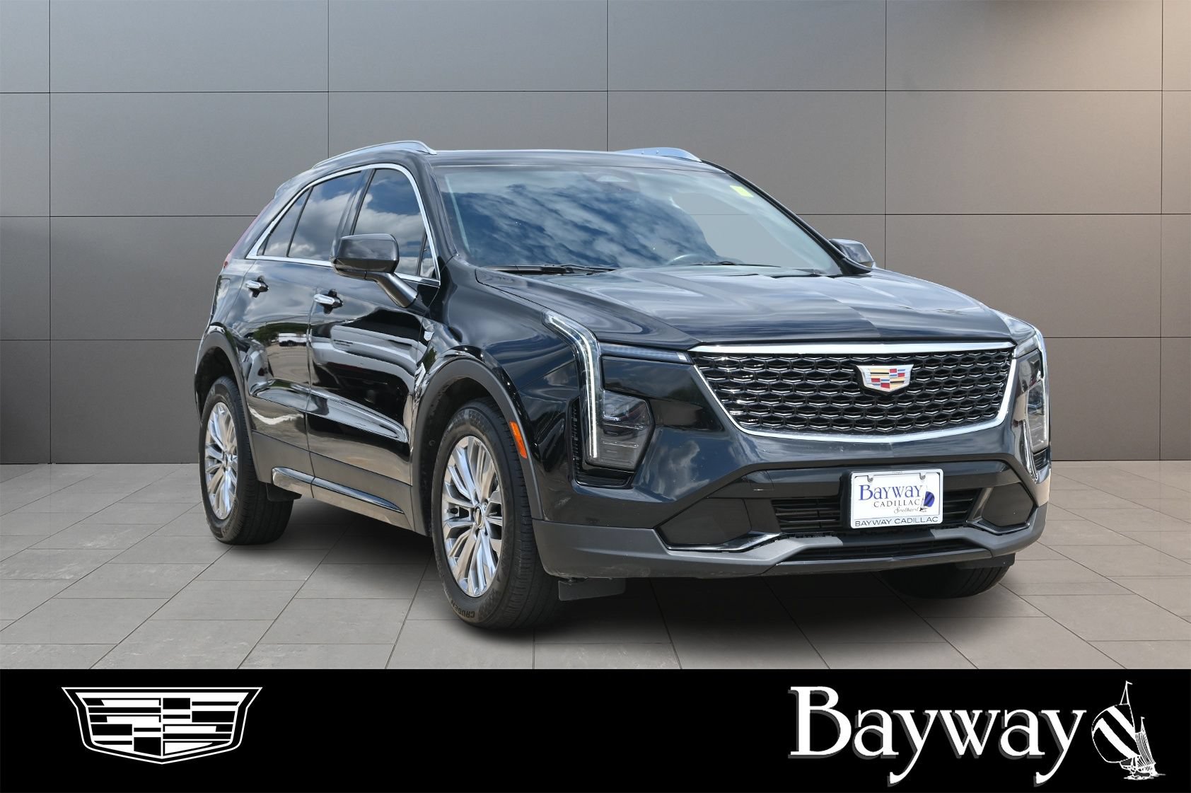 Certified 2024 Cadillac XT4 Premium Luxury w/ Cold Weather Package FWD image 3