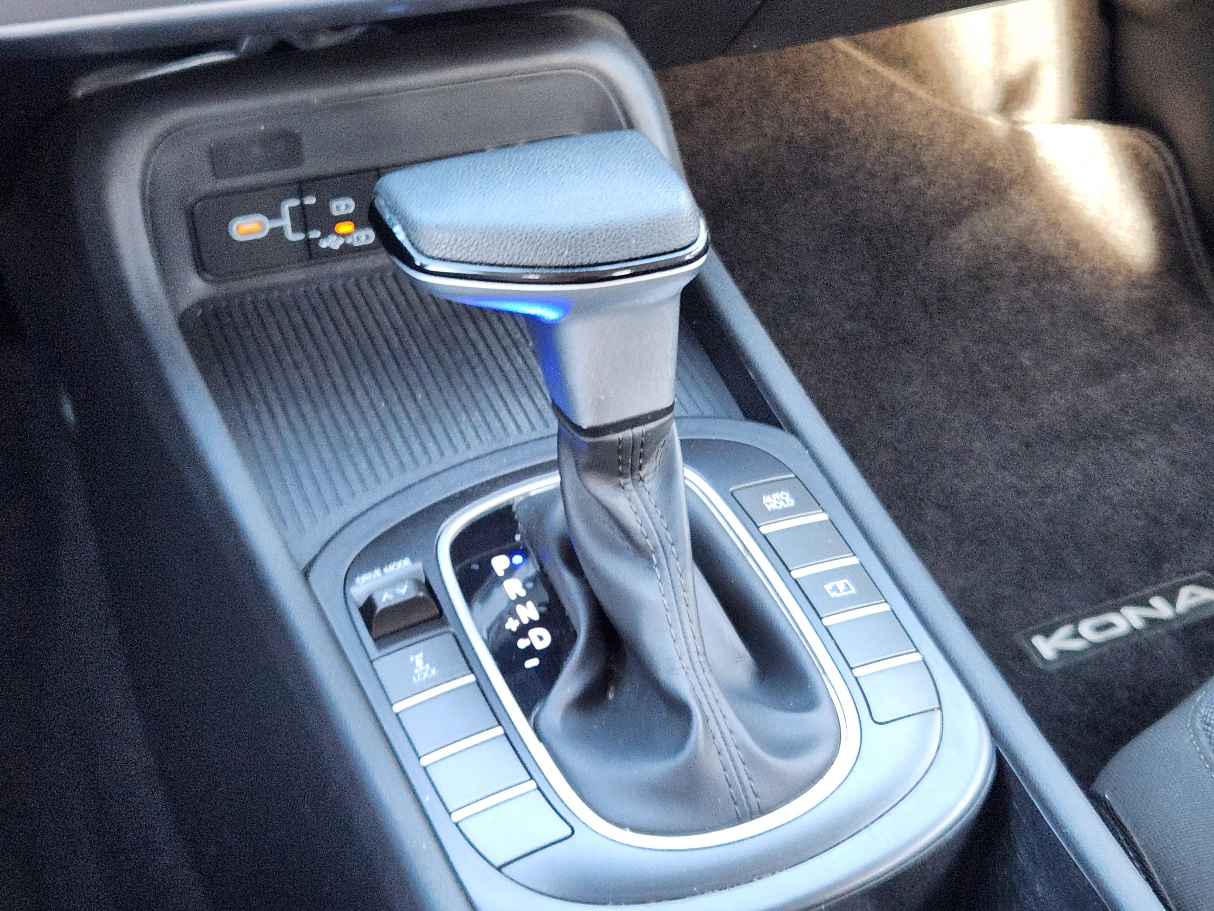 Certified 2024 Hyundai Kona SE image 24