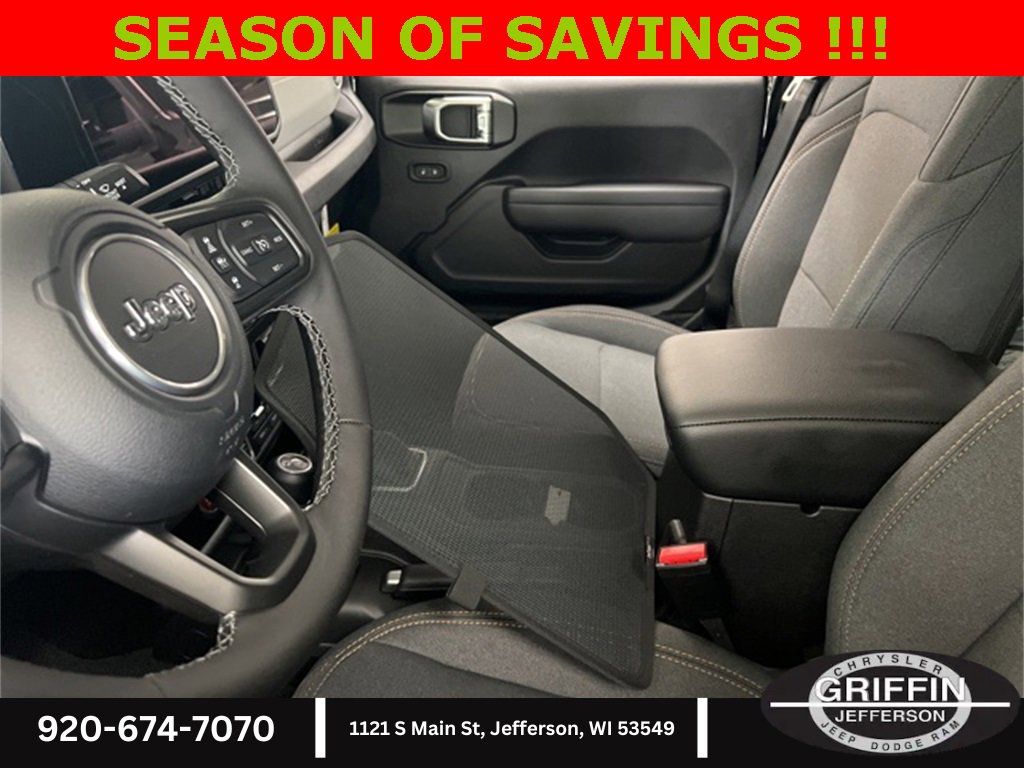 New 2025 Jeep Gladiator Sport image 23