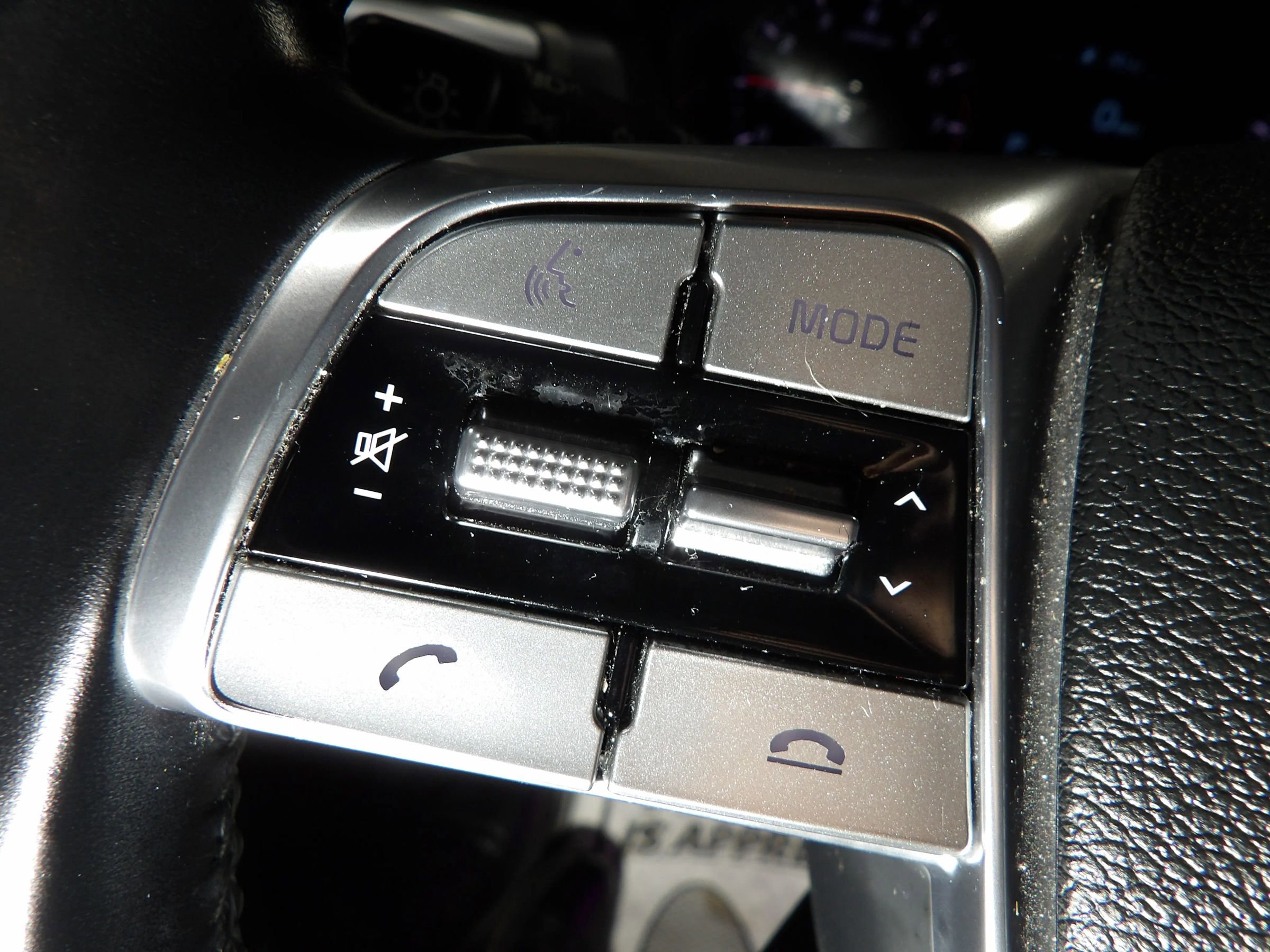 Used 2021 Kia Telluride LX AWD/4WD image 22