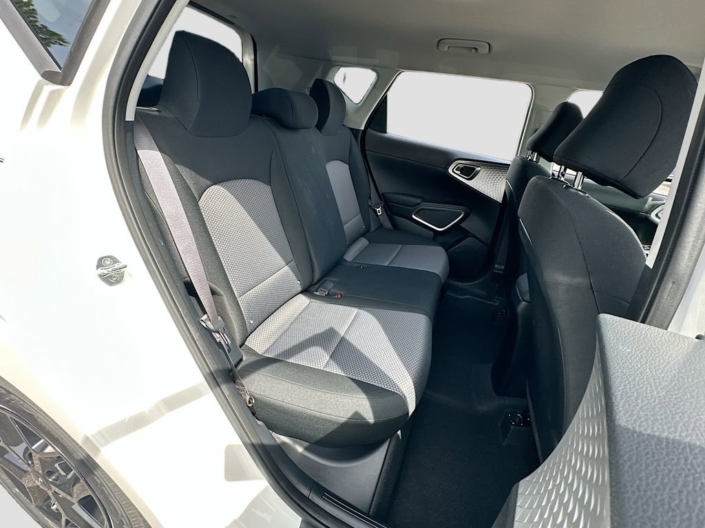 Certified 2022 Kia Soul LX w/ Technology Package FWD image 24
