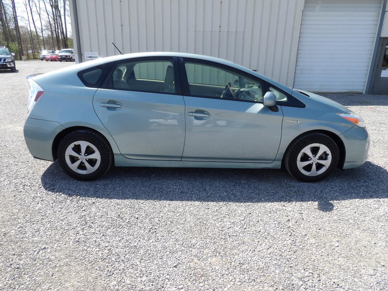 Used 2015 Toyota Prius Two FWD image 1