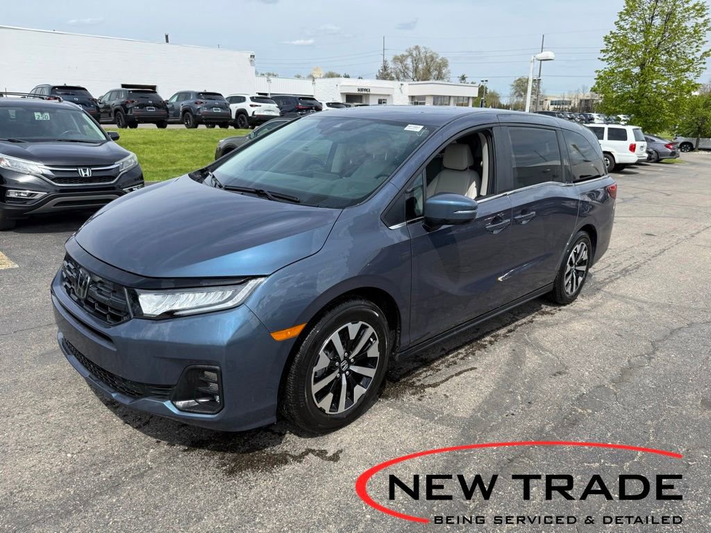Certified 2026 Honda Odyssey EX-L image 1